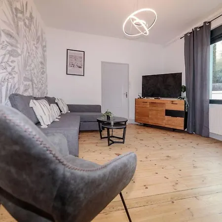 Et Volcans - Maison 9 Couchages Avec Garage Et Exterieur بيت للعطل