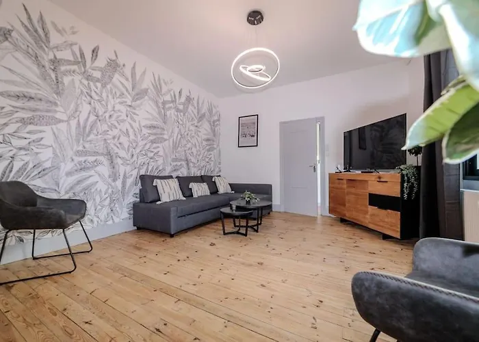 Holiday home Et Volcans - Maison 9 Couchages Avec Garage Et Exterieur *